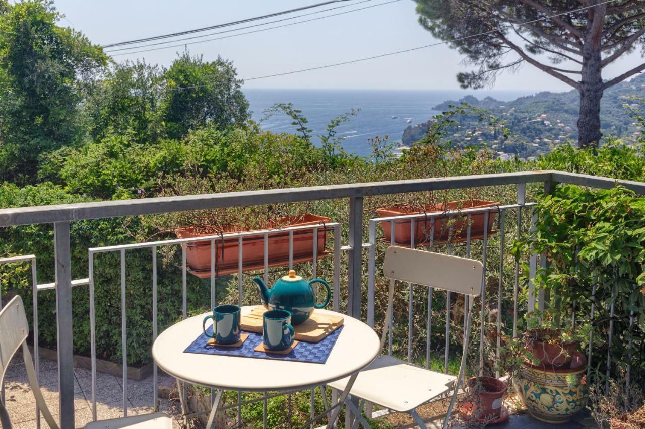 Апартаменты Casa Anna Sea View, Pool, Parking & Wifi Рапалло Экстерьер фото